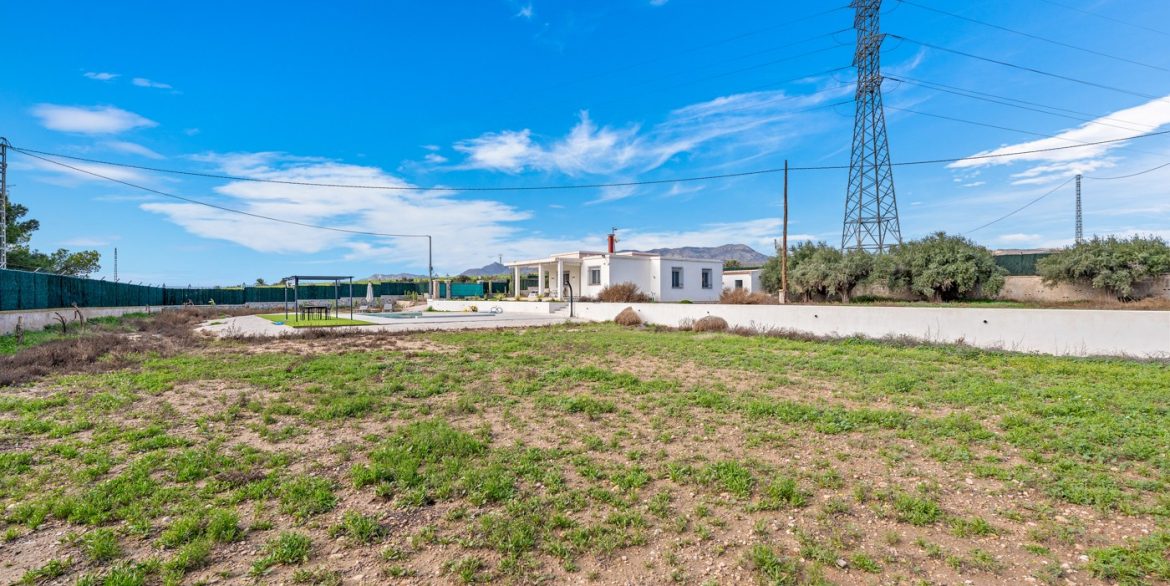 o_1je7lv8jbbf9n8t1b7ncssnct44