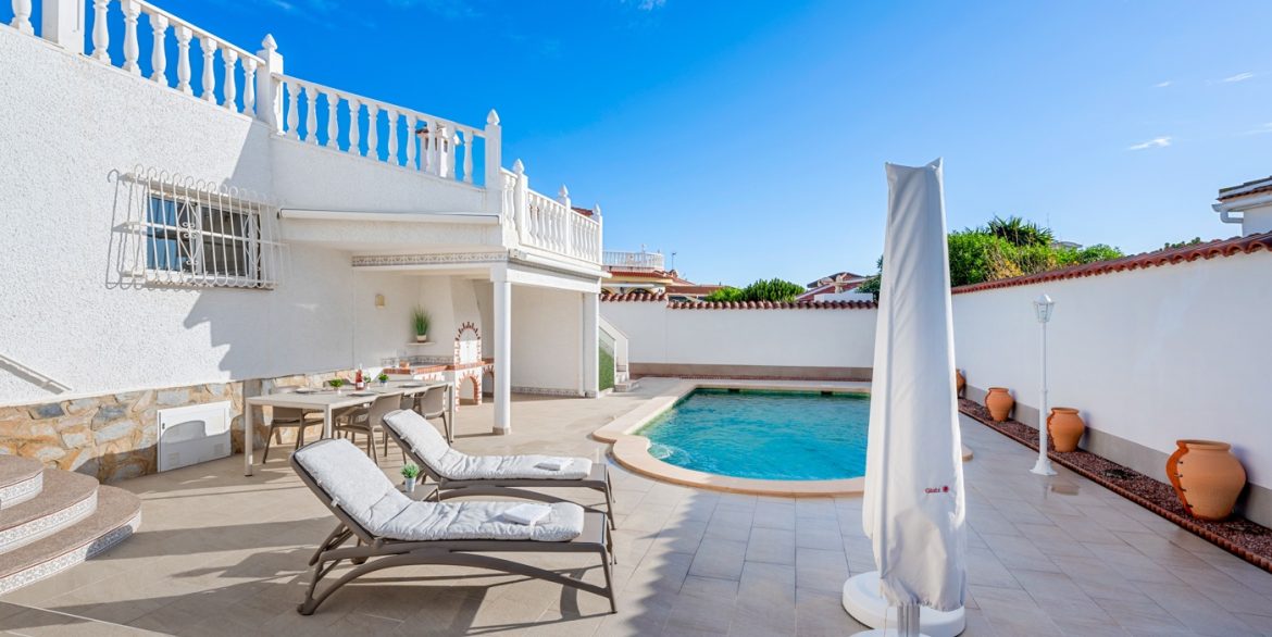 o_1jere9plh190414gj10m6bn81gb143