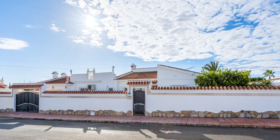 o_1jere9plhcjn1t7ldja1aud1tdo49