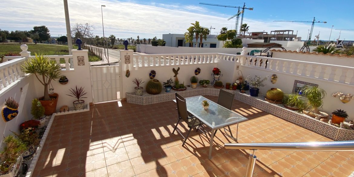 o_1jerelijt17uaq0t13jupb1145u2v