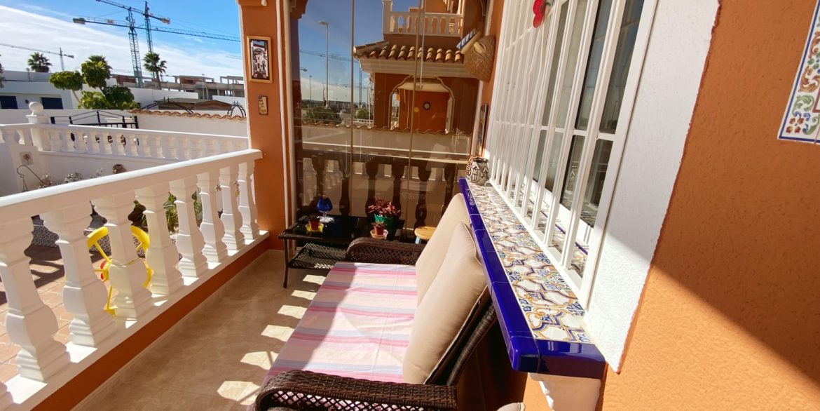 o_1jerelijt1gdb1ik8bfh1meo4da3e