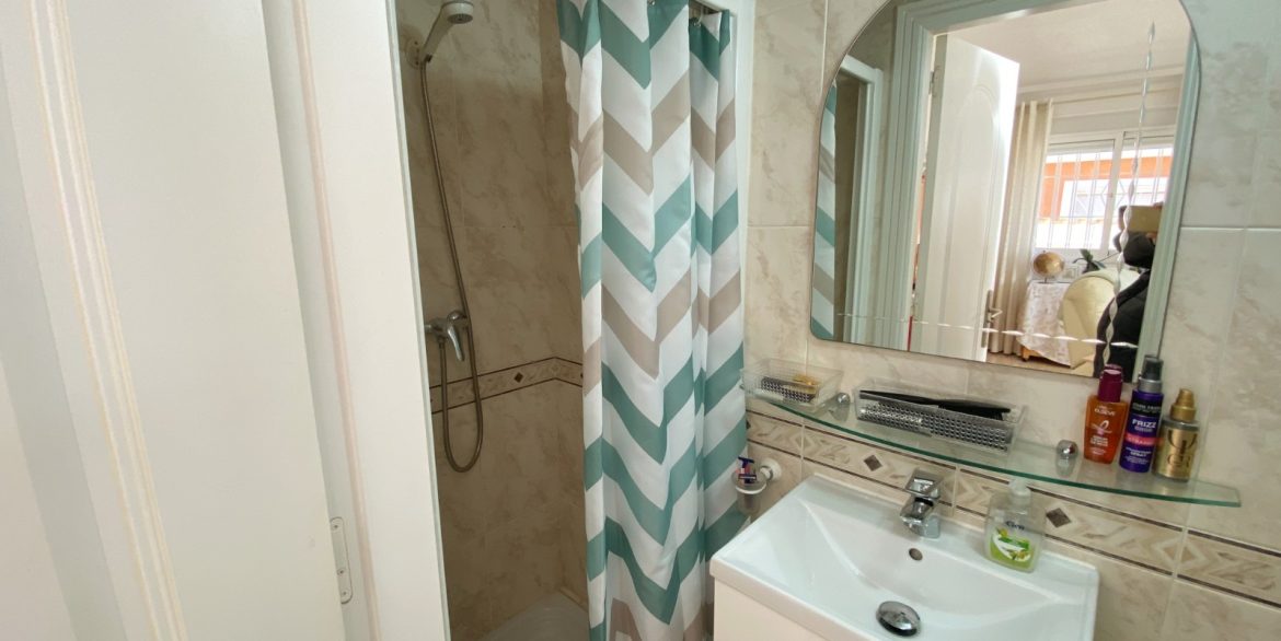 o_1jerelijt1r3d10nbp7u18a1bbg3n