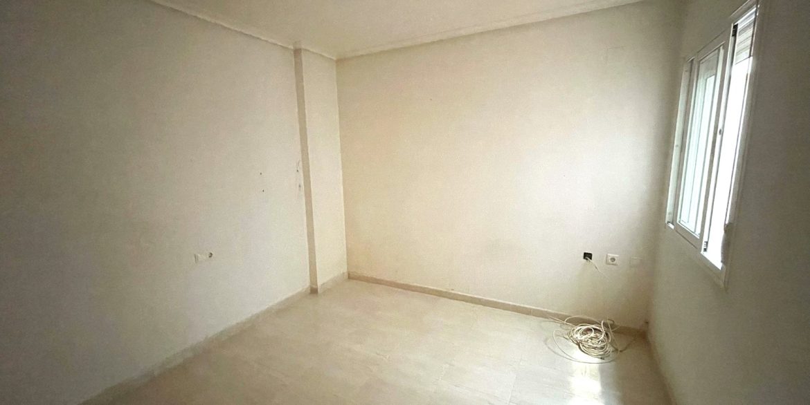 o_1jerhddqlog01a2r3fejnlbbk25