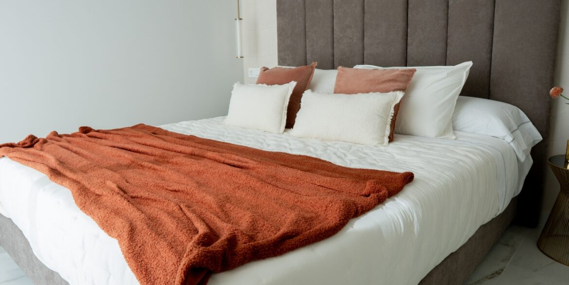 o_1jerlev5k1hah19j1qghtlqp4f2o