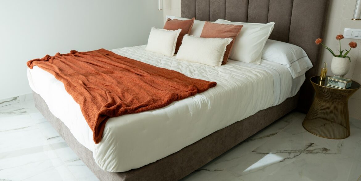 o_1jerlev5k1pqu11m4i3u14e81nsu2r