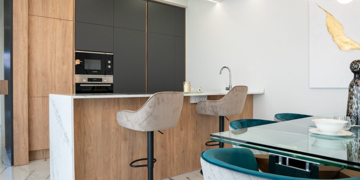 o_1jerlev5ke1e14401dee16vm19ao2f