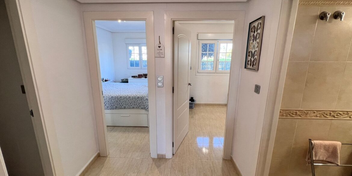 o_1jeu7me5d1bdtjflnn6jn61g4h2f