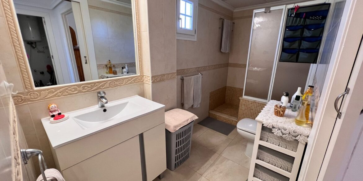 o_1jeu7me5d1jnqjq61hs05ta15cg29