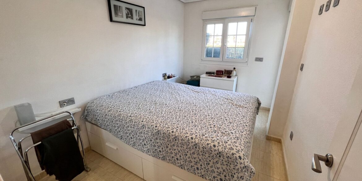 o_1jeu7me5defc9jqce11on211mf2a