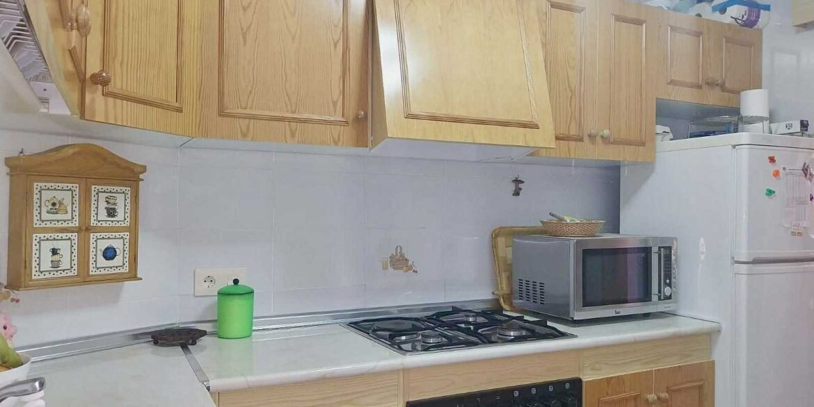 o_1jf0vuqp8b0h15n241l129a1pnk2i