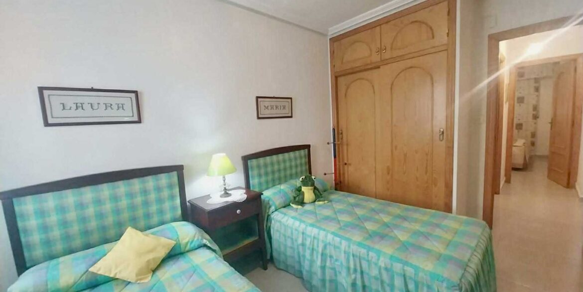 o_1jf0vuqp8letjia4v012jtdmp2e