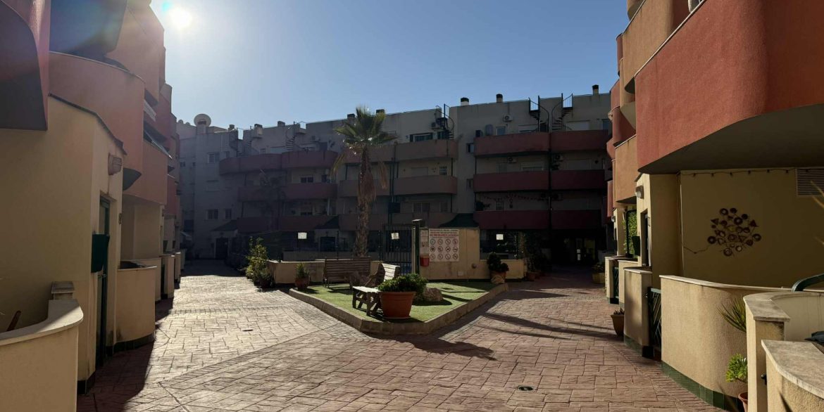 o_1jf2vs5la197r1o8bdeil4312uf2n