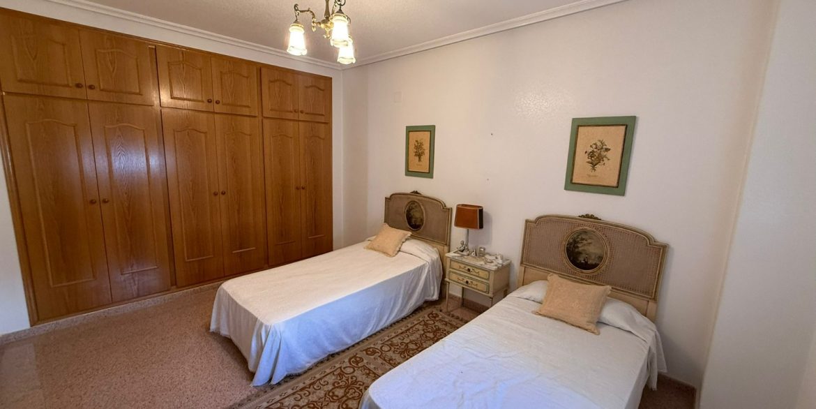 o_1jf3aqkfh15aj115k7suh931ta427