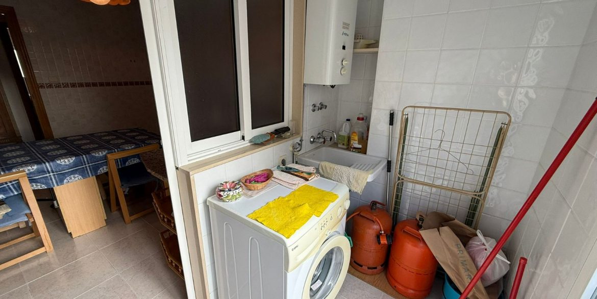 o_1jf3aqkfhnlmaubdqiael15t72g