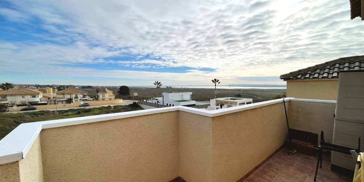 o_1jfaom5rd12tt1f5e1aab1tt61ju92d