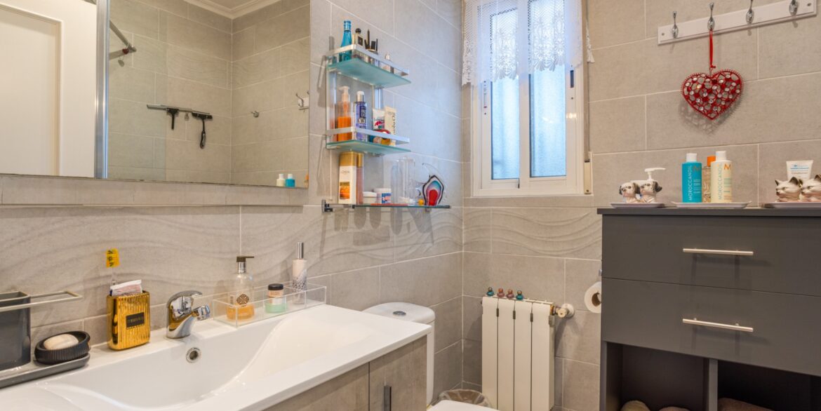 o_1jfaps9dg18lqatfs9uvqlkrm3n