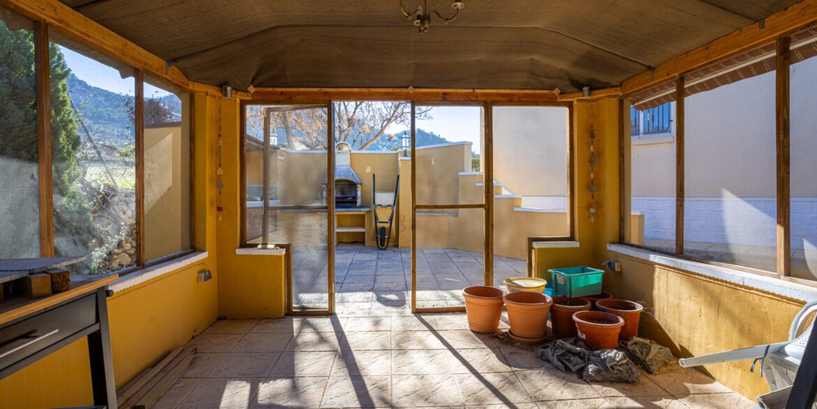 o_1jfaps9dg65i7cstp8nc4pr54b