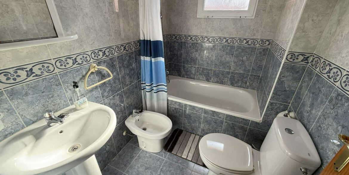 o_1jfiogt1247ptv01jsdo411kqf2l