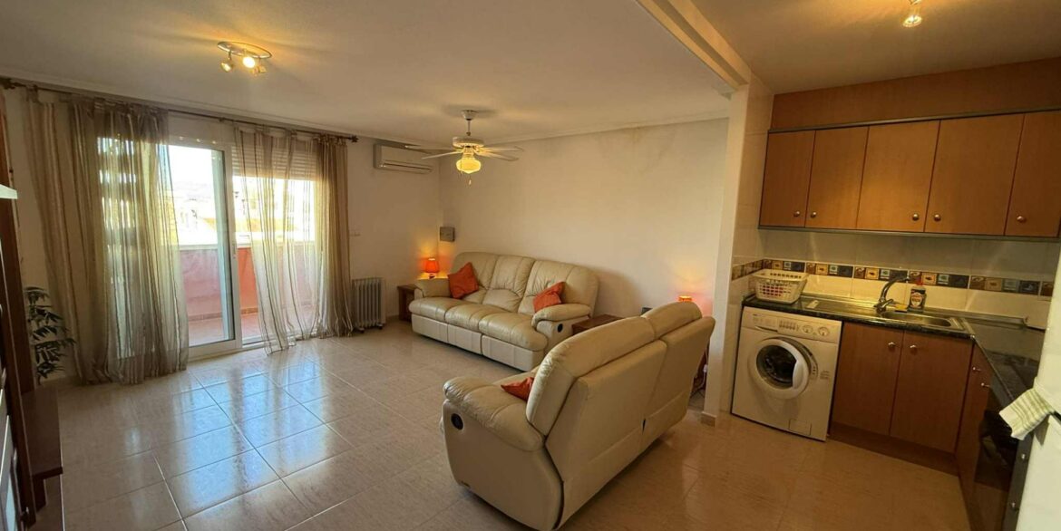 o_1jfiogt12u4ieaq17dn1v1vc4r2f