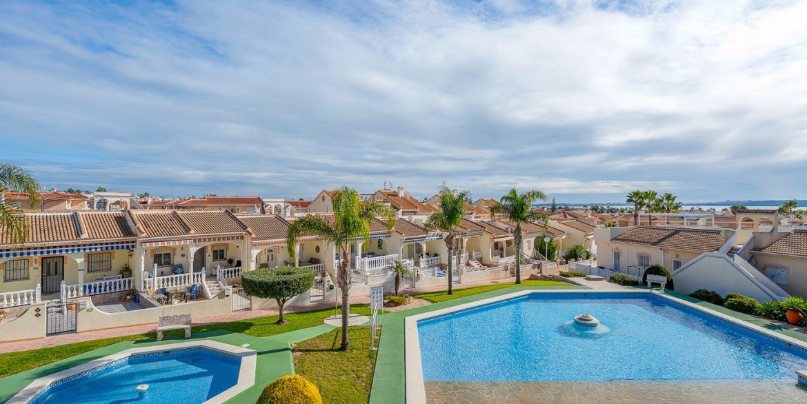 o_1jfjpc9741gpmoi7598m8192a3a