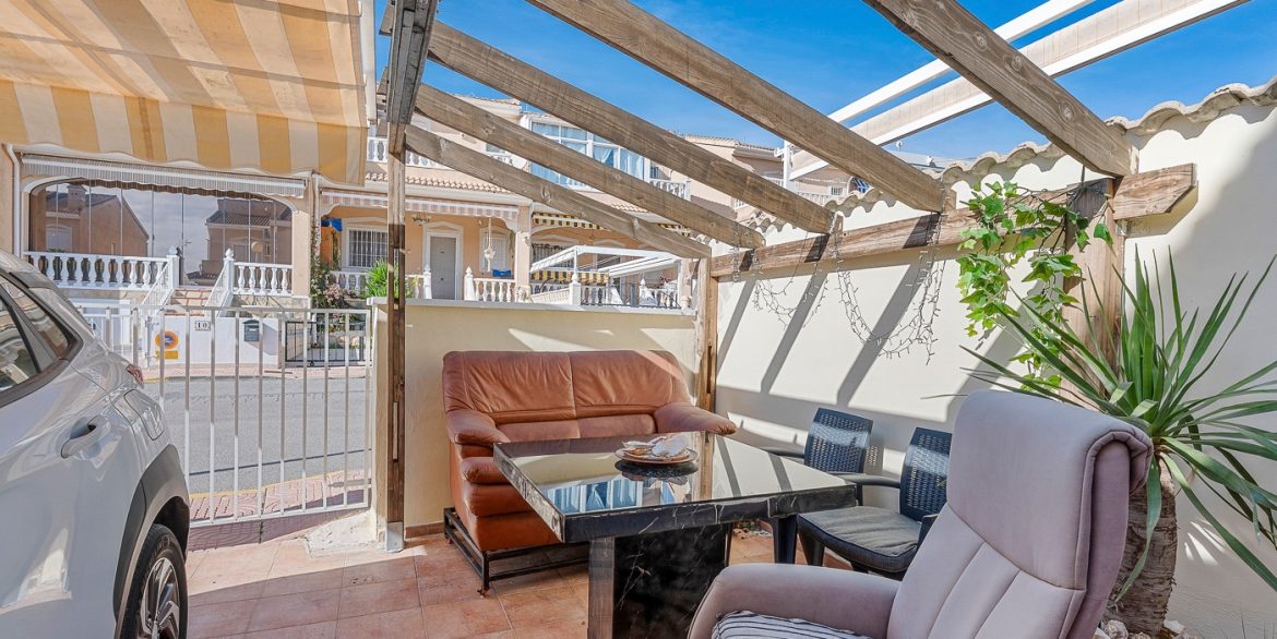 o_1jfjpc9741tta11ajicf11hri7632