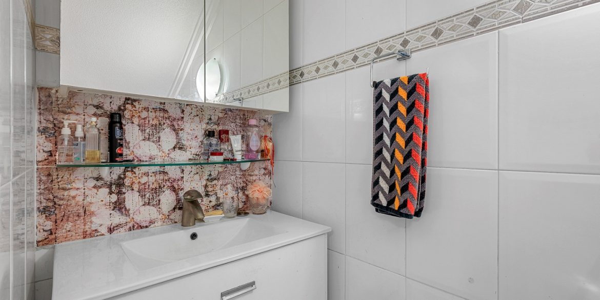 o_1jfjpc974i8a6ihkudefm1god3d