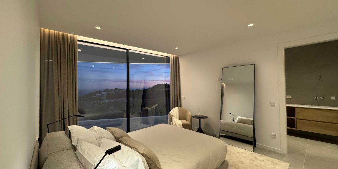 o_1jfstpf6vj301biq1k3f1au3uu81q