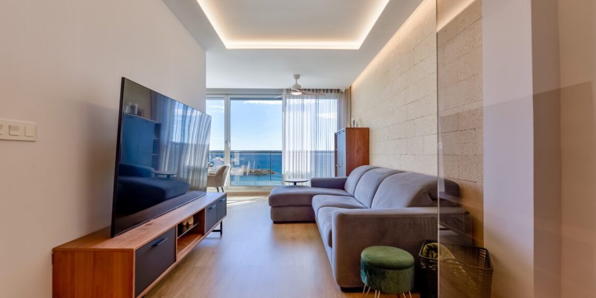 o_1jg55i3mlsa0nn81aqm1gqp1np858