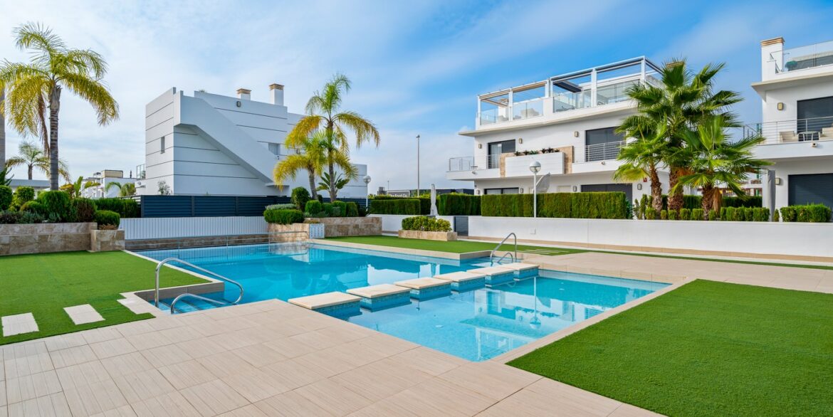 o_1jg70rm4a7rq1igdvfv11qb1lbk42