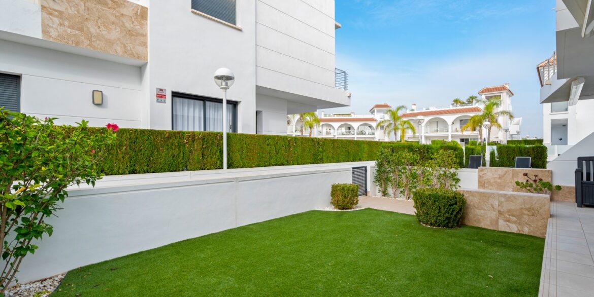 o_1jg70rm4aar9160r109k5sl1buc3u