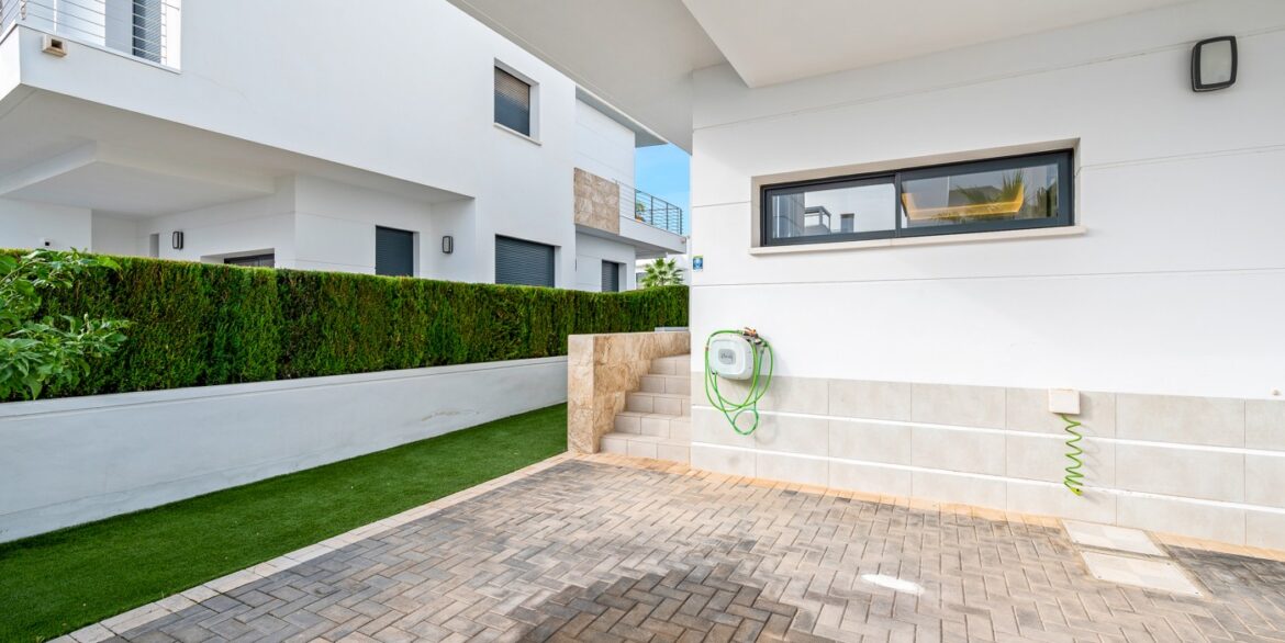 o_1jg70rm4aqcesta1t5ebih83c3s