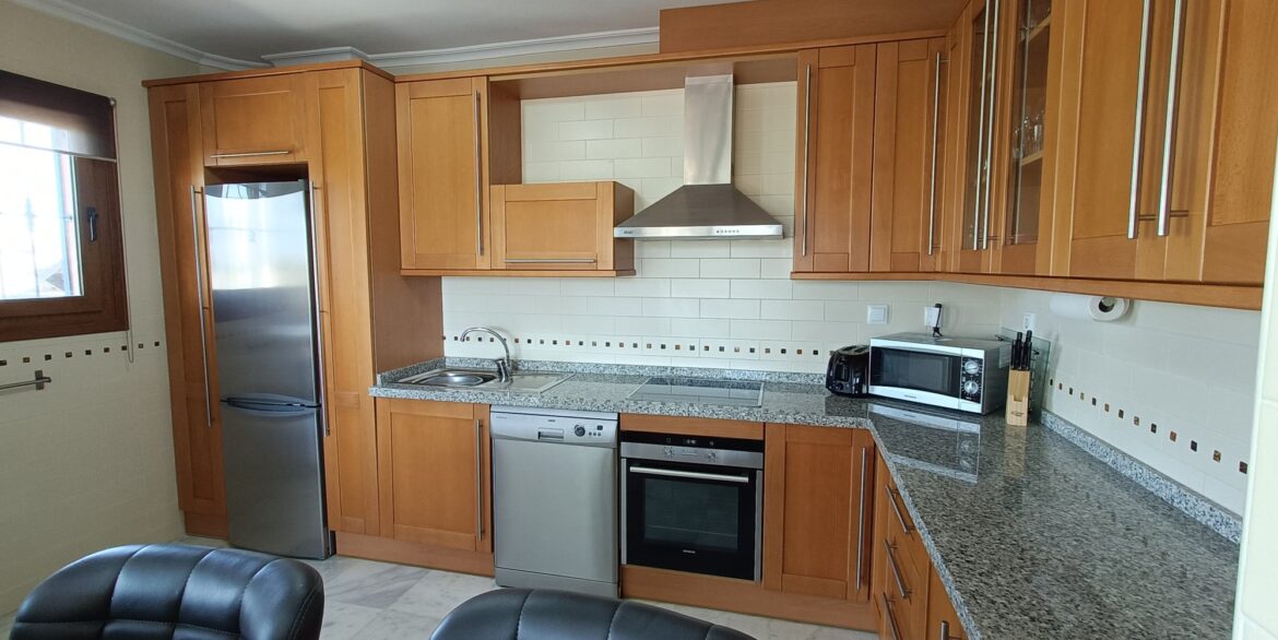 11134_amazing_detached_viilla_for_sale_020925170638_kitchn_3