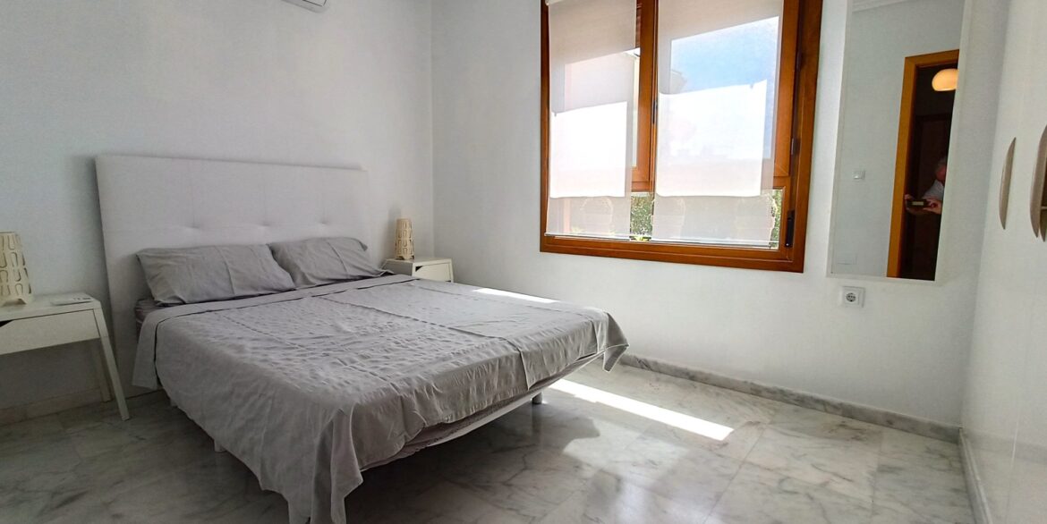 11134_amazing_detached_viilla_for_sale_020925170710_bed_1b