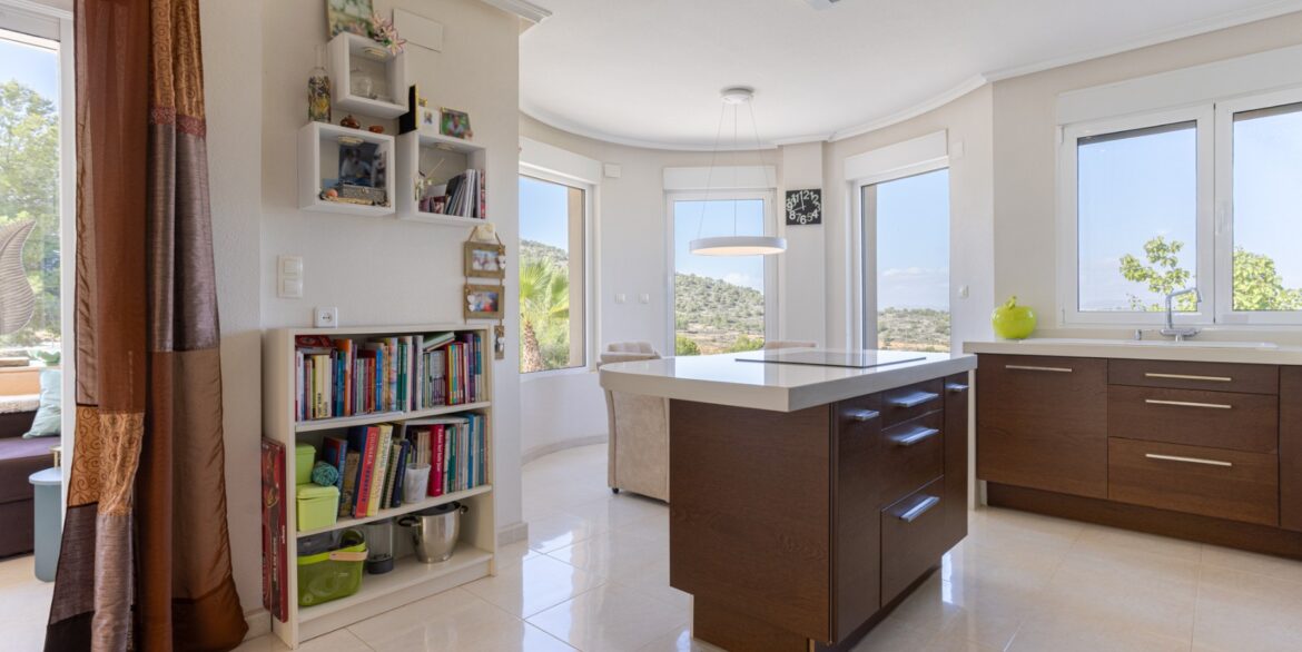 1141165_699d5bc41dad5