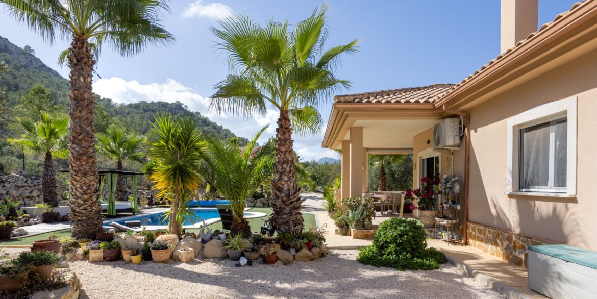 1141189_699d5bd644ec3