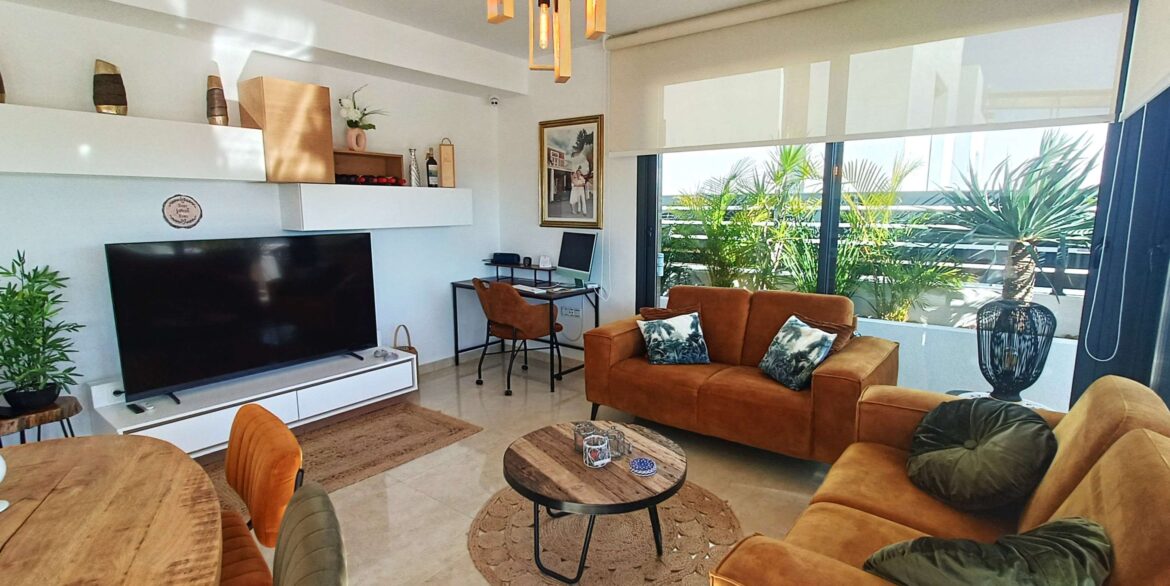 12852_stunning_detached_villa_with_heated_pool_and_large_underbuild_190226155342_6