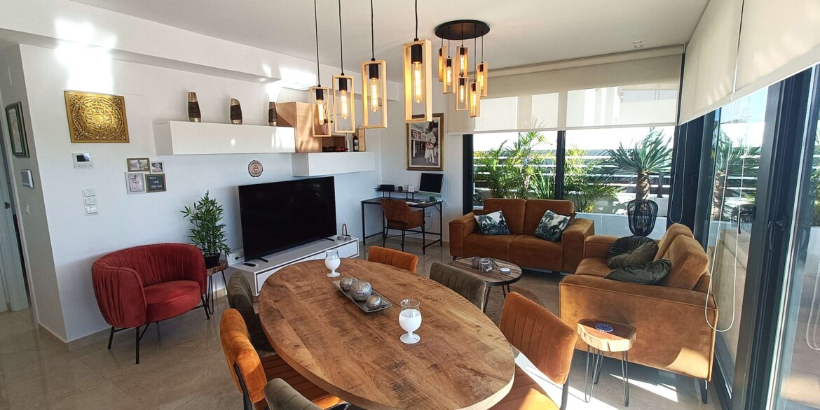 12852_stunning_detached_villa_with_heated_pool_and_large_underbuild_190226155342_7