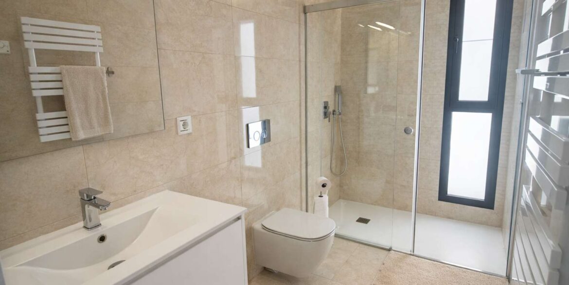 12852_stunning_detached_villa_with_heated_pool_and_large_underbuild_190226155406_20