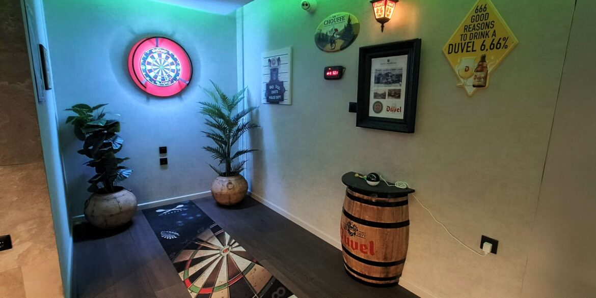 12852_stunning_detached_villa_with_heated_pool_and_large_underbuild_190226155531_43