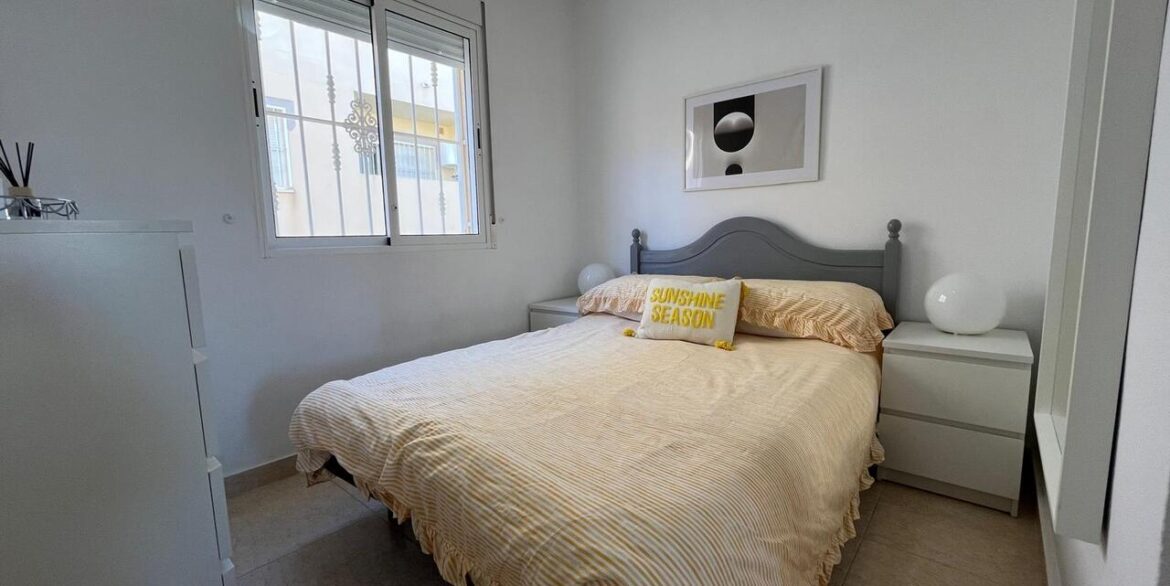 159297-apartment-for-sale-in-playa-flamenca-30979455-large