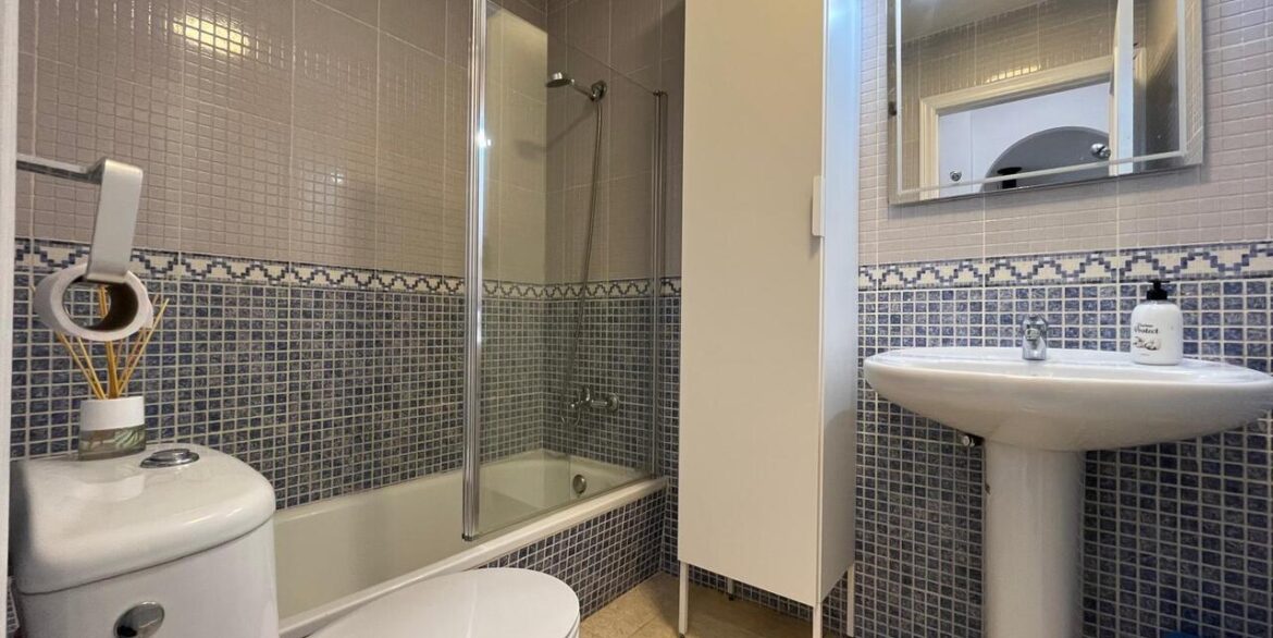 159297-apartment-for-sale-in-playa-flamenca-30979462-large