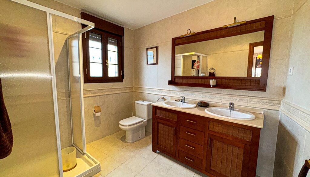 173582112215-016-copiar