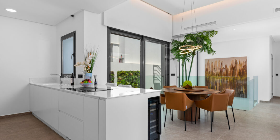 181529_67447d244bc93