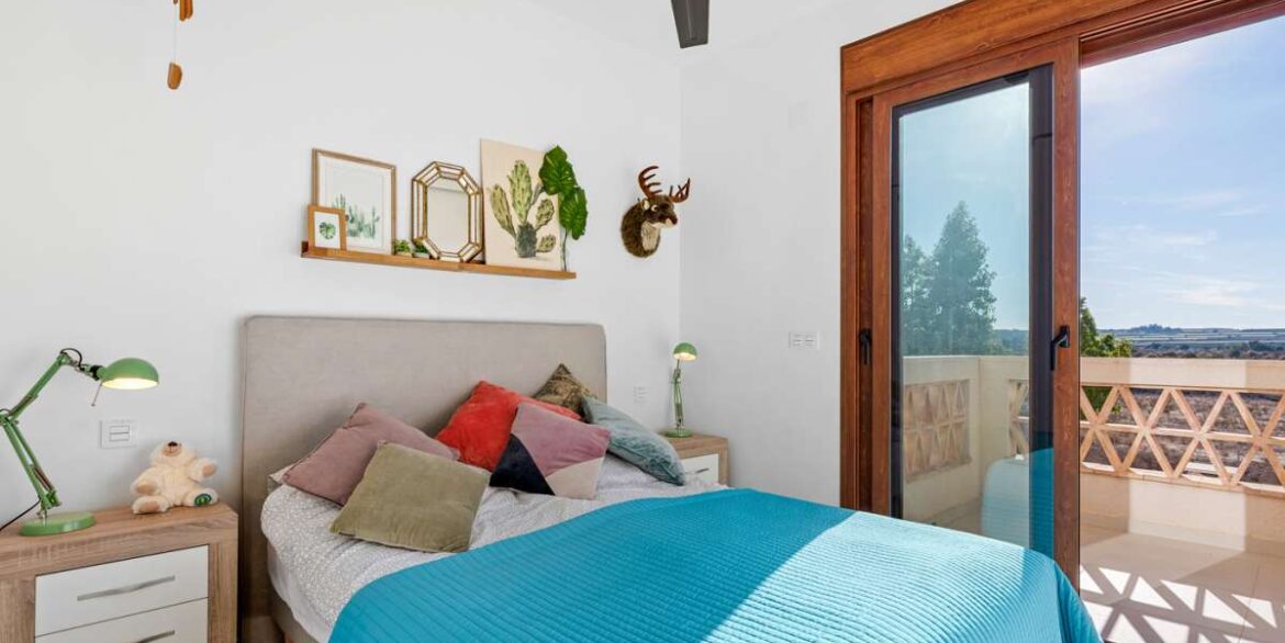 20240123184520000000_WEBSITE-24