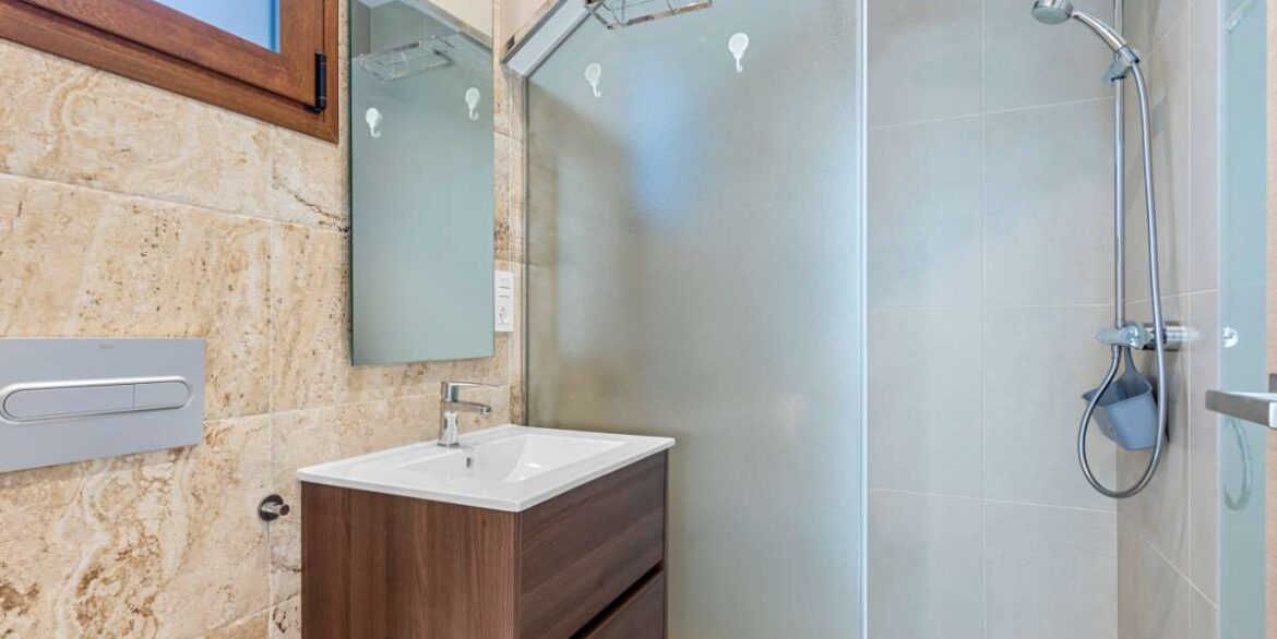 20240123184520000000_WEBSITE-26