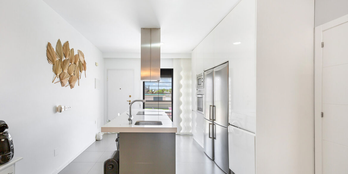 CALLE GOTEBORG, MIL PALMERAS