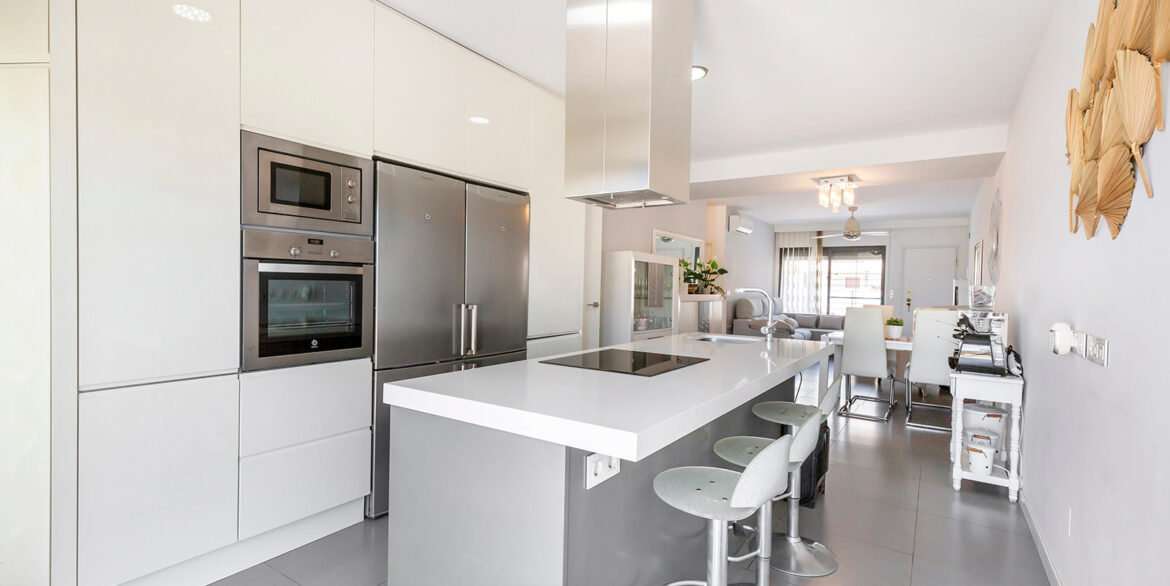 CALLE GOTEBORG, MIL PALMERAS