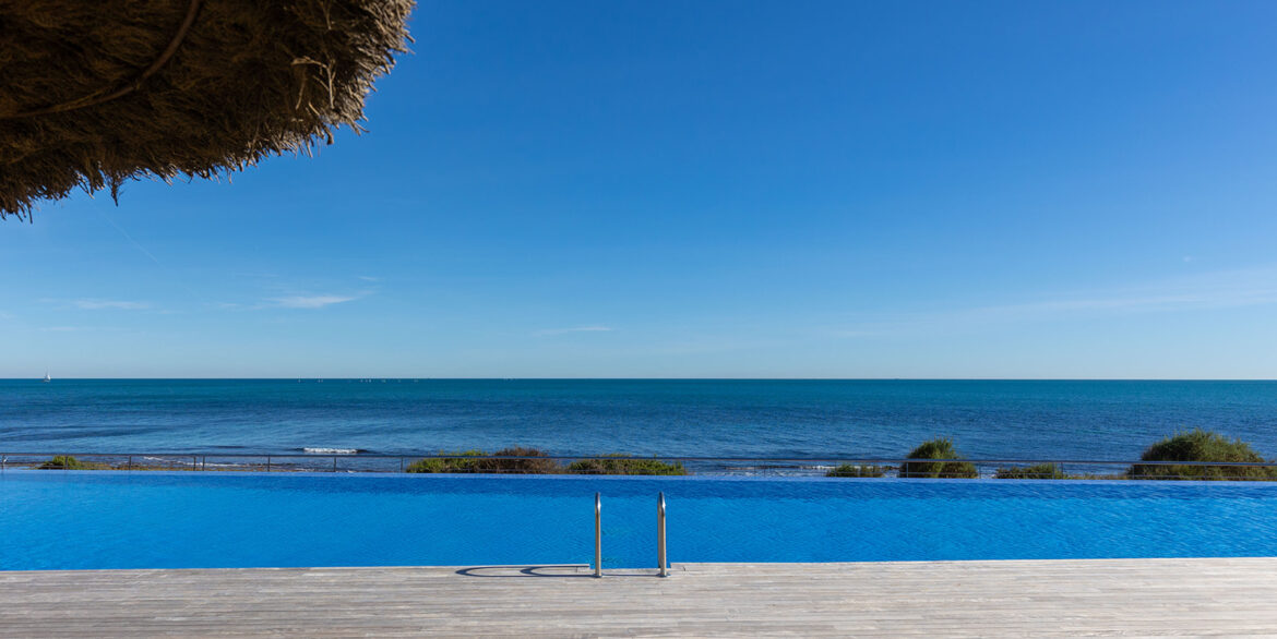 Posidonia y panorama mar