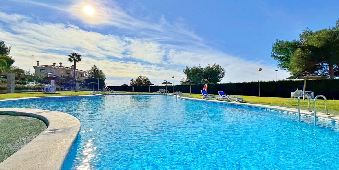 69614726356f9_IMG_9070