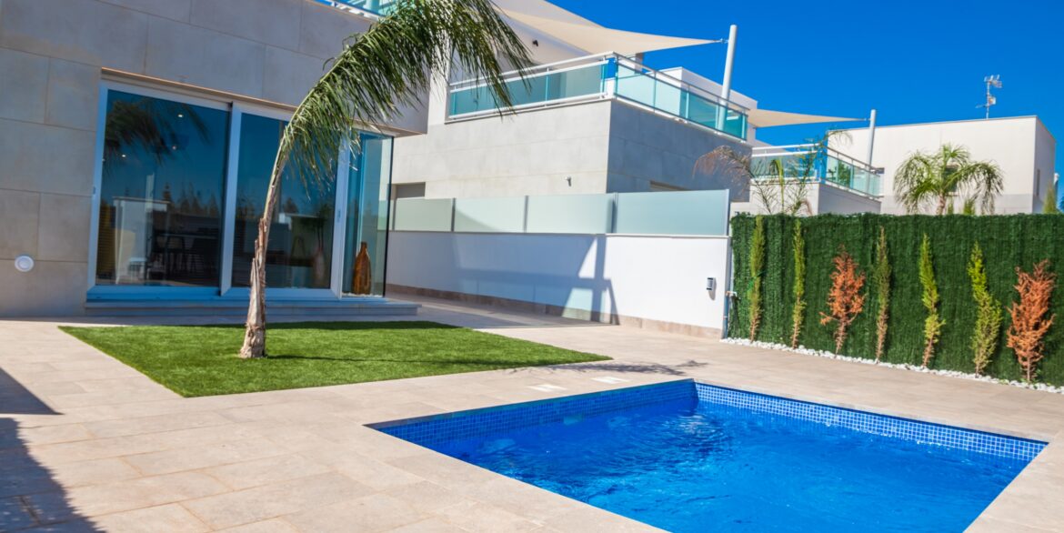 d65fd81c20676365fd81c20679b